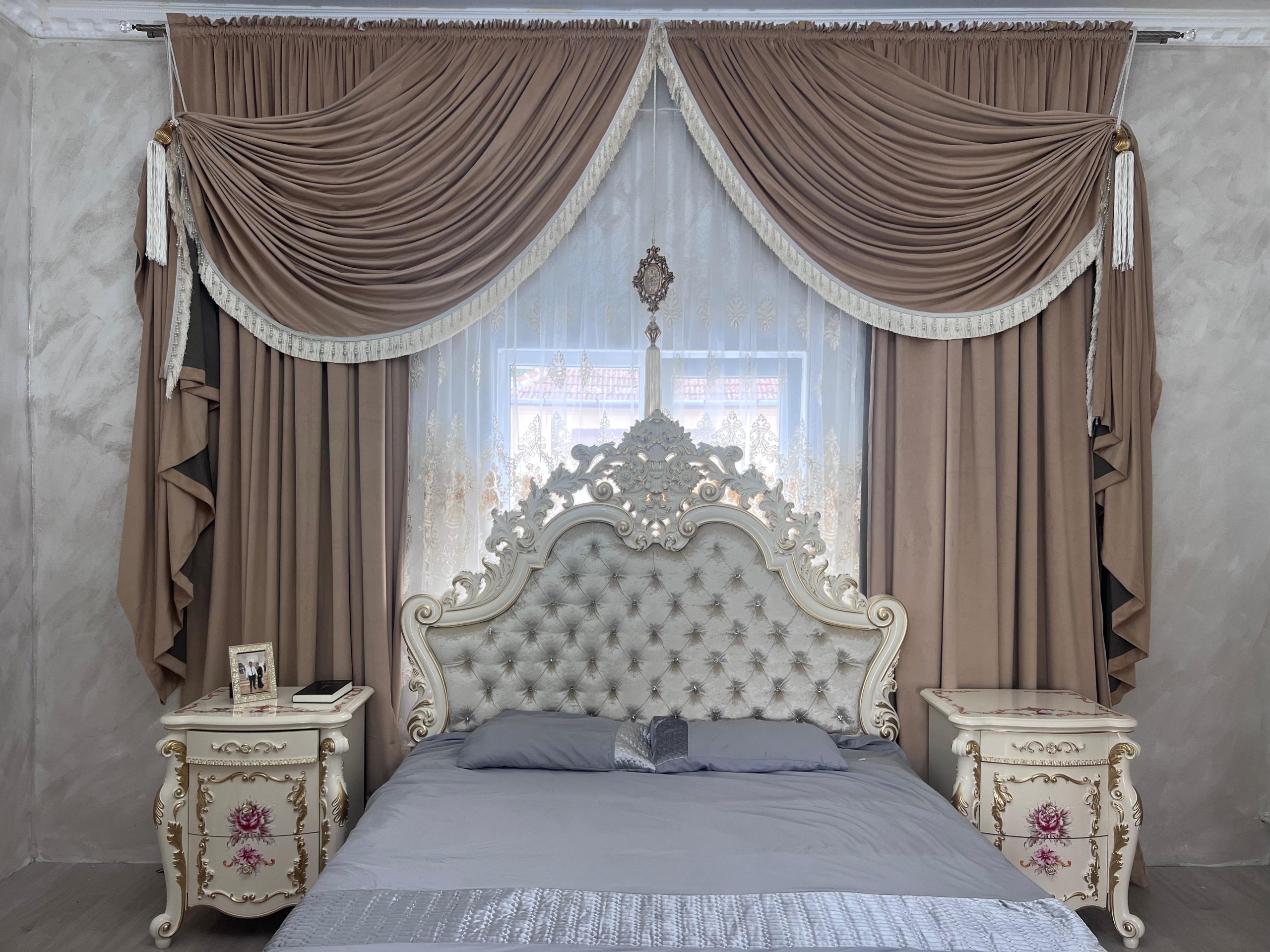 DRAPERIE CATIFEA CREM ÎNCHIS, PERDEA BAROCCO ,Denumire SIRIA