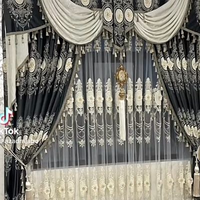 SET DRAPERIE  CATIFEA 3D, NEGRU CU ALB SI PERDEA  3D TULL BRODATĂ.                                  Cod.  Produs: 92871