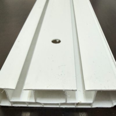 ȘINĂ  TAVAN  MODEL MÜNCHEN  2 CANALE  INCLUS ACCESORII  ALB.                                   Cod.  Produs: 223