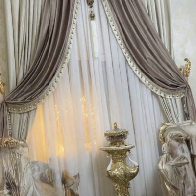 SET DRAPERIE CATIFEA CULOARE CREM CAPUCCINO  CU CREM, PERDEA TRIPLUVOAL ALB.                                Cod  Produs: 87965