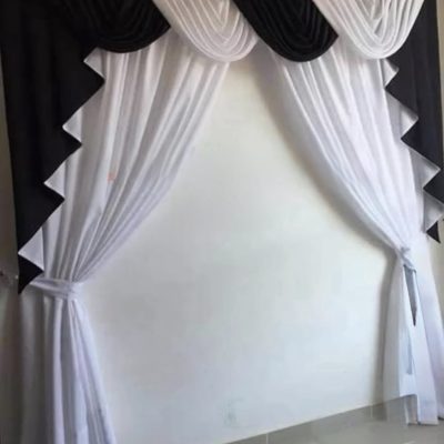 SET  DRAPERIE  CATIFEA , CULOARE  NEGRU CU ALB .              Cod. Produs: 850009