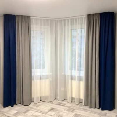 SET  DRAPERIE  CATIFEA CULOARE  ALBASTRU  ÎNCHIS CU  CAPUCCINO, PERDEA TRIPLUVOAL ALB.                               Cod.  Produs: 392766