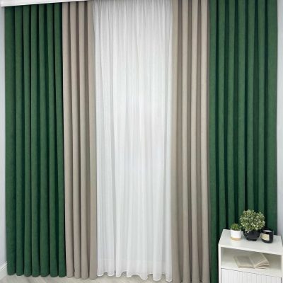 SET DRAPERIE CATIFEA CULOARE VERDE SMARALD CU  BEJ , PERDEA TRIPLUVOAL ALB.                              Cod.  Produs:86392