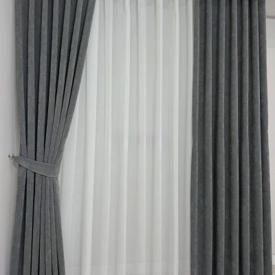 SET DRAPERIE CATIFEA CULOARE GRI ÎNCHIS, PERDEA TRIPLUVOAL ALB.                Cod.  Produs. 445856
