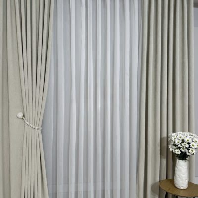 SET DRAPERIE  CATIFEA CULOARE BEJ, PERDEA  TRIPLUVOAL ALB.                                 Cod. Produs: 10748