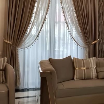 SET DRAPERIE CATIFEA , CULOARE CAPUCCINO, PERDEA TRIPLUVOAL ALB.           Cod.  Produs:311154