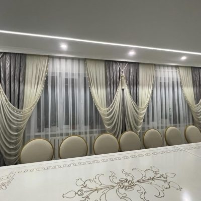 CATIFEA CULOARE CREM, PERDEA  TRIPLUVOAL CREM SI ALB.                                                         Cod:  Produs.5111897