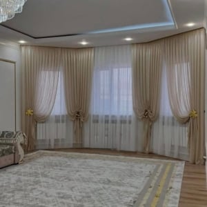 Draperii catifea crem + perdea tripluvoal albă. Cod produs: 2121214